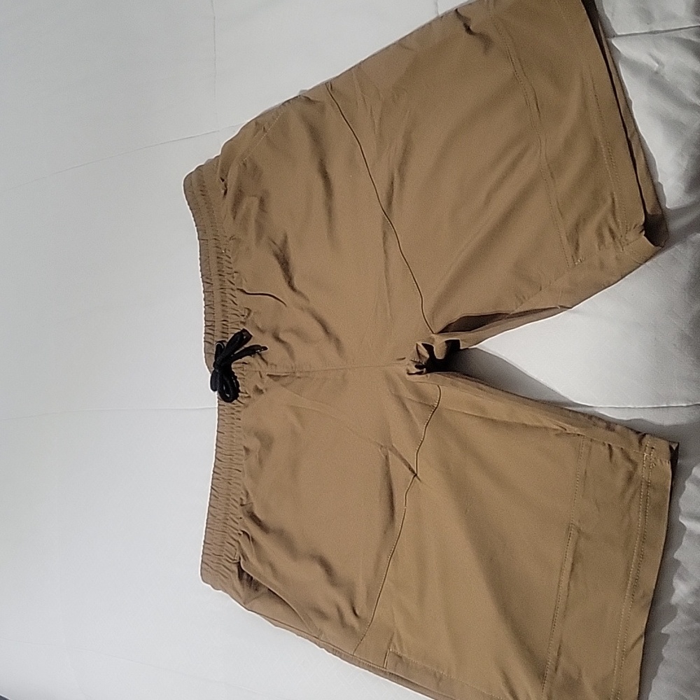 Mens Tan shorts sz XXL